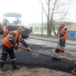 Ремонт дорог - приоритетное направление в работе исполнительной власти Саратовской области