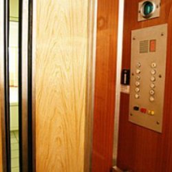 160 «музыкальных» лифтов установлено в домах Фрунзенского района Петербурга