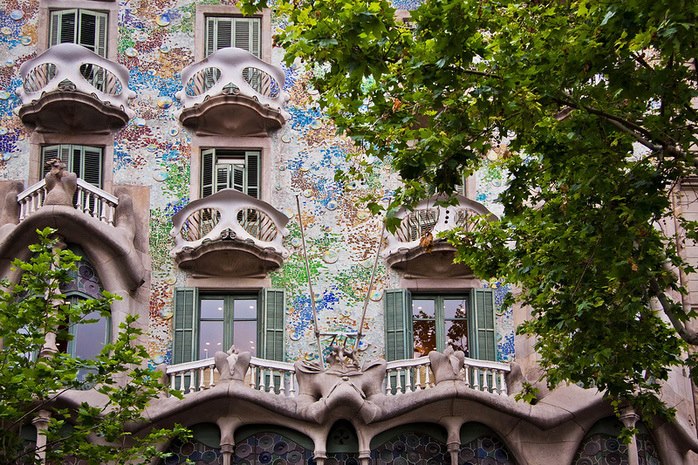 Барселона, Испания. Дом Гауди.